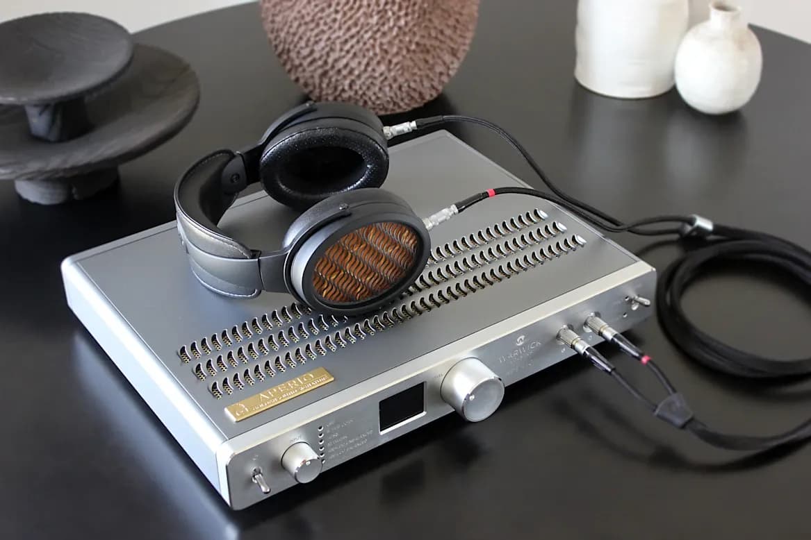 Warwick Acoustics: APERIO GoldenSound Signature Debut at High End Munich 2025