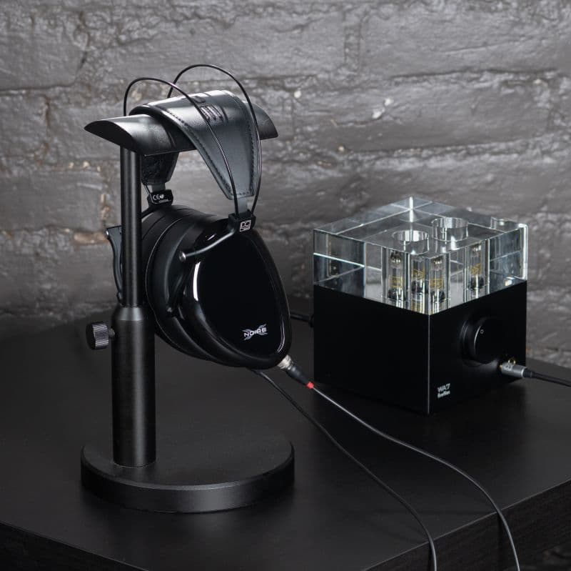 Dan Clark Audio Introduces Noire X Headphones to UK's Premium Audio Market