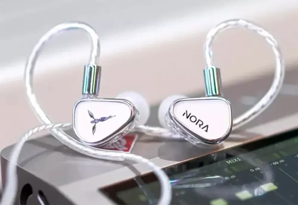 Tanchjim Nora: In-Ear Monitors Featuring Broad Dynamic Driver and DMT5 Architecture