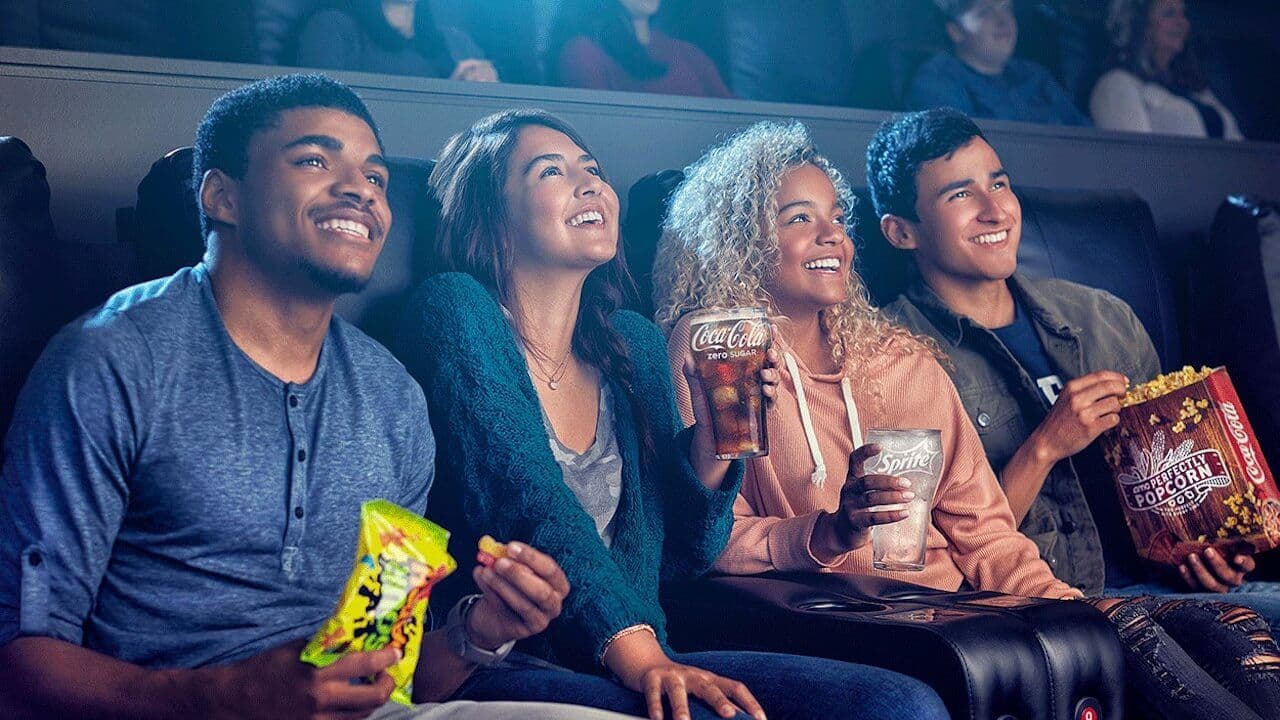 Performance T2 2025 d'AMC : Dépassement des attentes avec une forte croissance des revenus