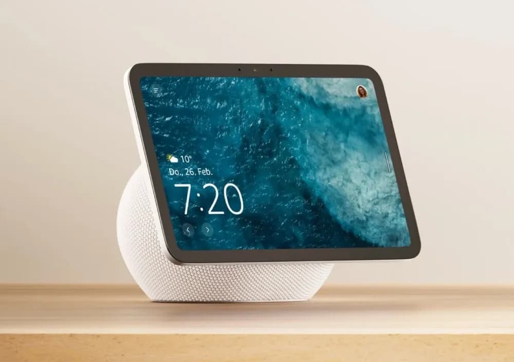 Apple HomePod with Display Launch Set for Spring — Bloomberg