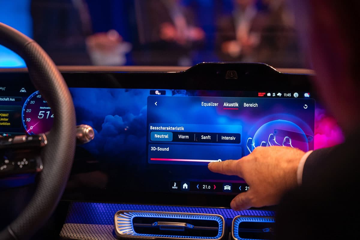 Mercedes-Benz Introduces Fraunhofer IDMT Audiofields 3D Audio Technology with Burmester Systems in Series Production Vehicles
