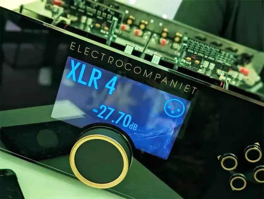 Electrocompaniet EC 5 – Balanced Preamplifier from Norway