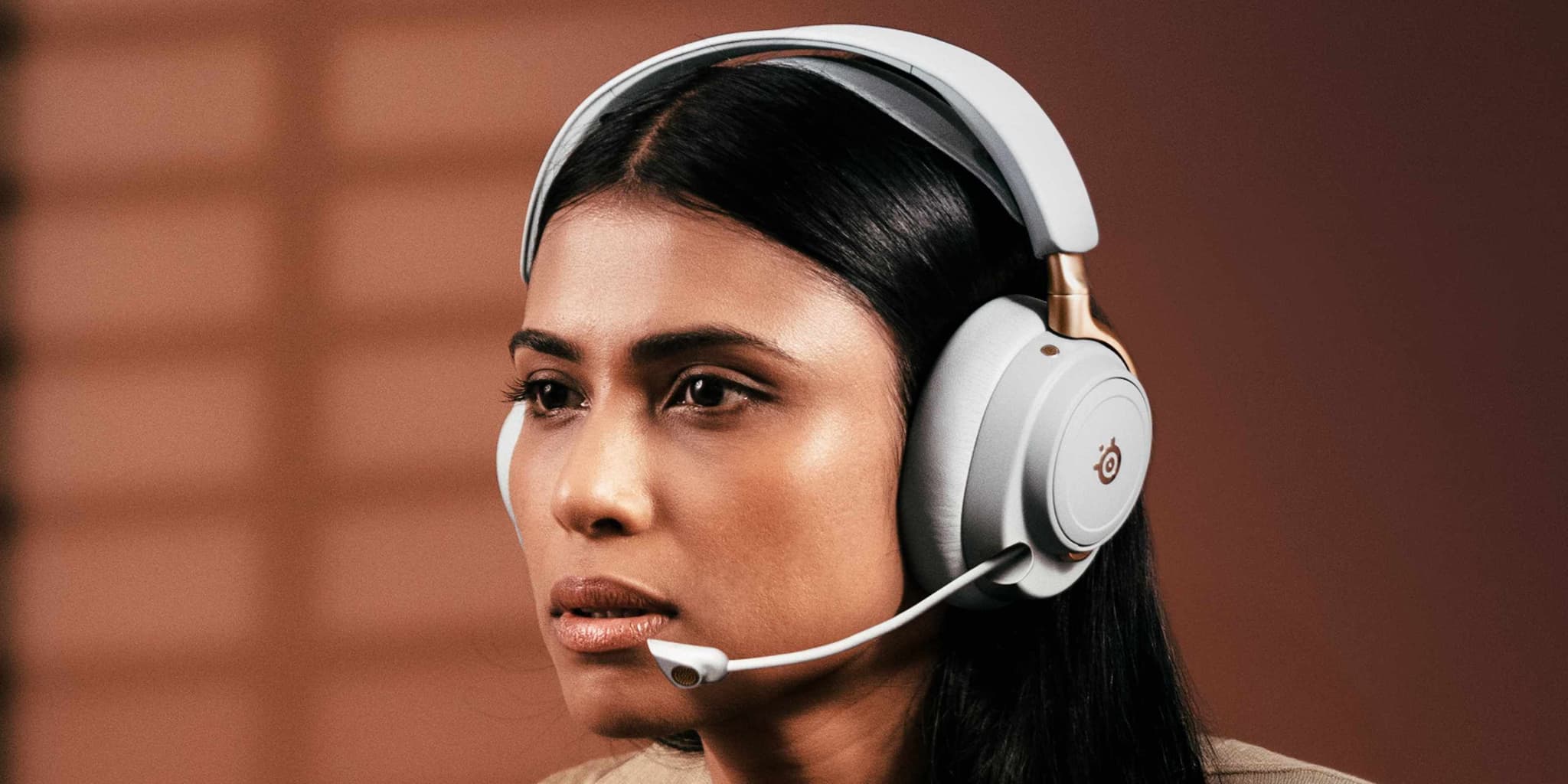 SteelSeries Arctis Nova Elite: A Gaming Headset with Hi-Fi Ambitions