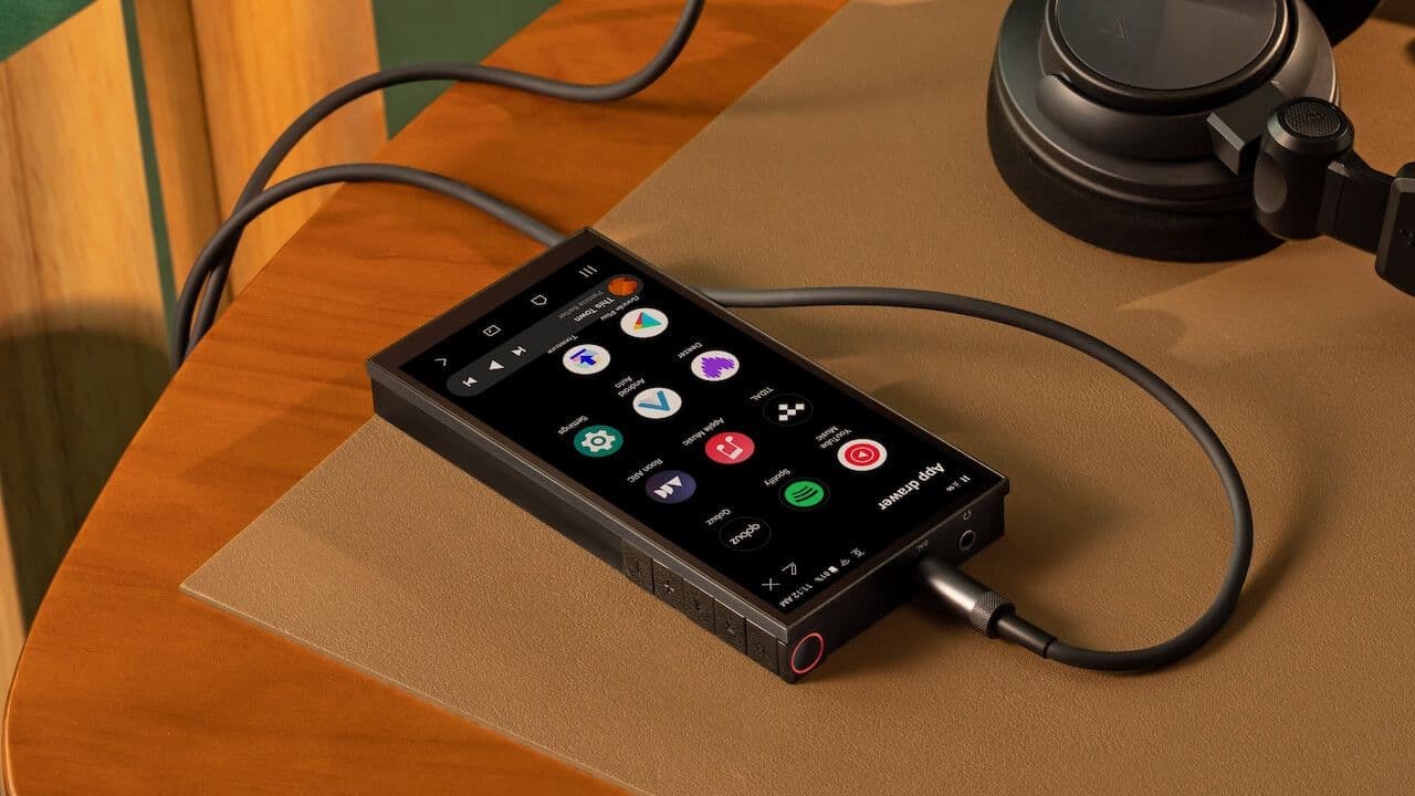 Astell&Kern PD10 Digital Audio Player Now Available in Black with SP4000 Features