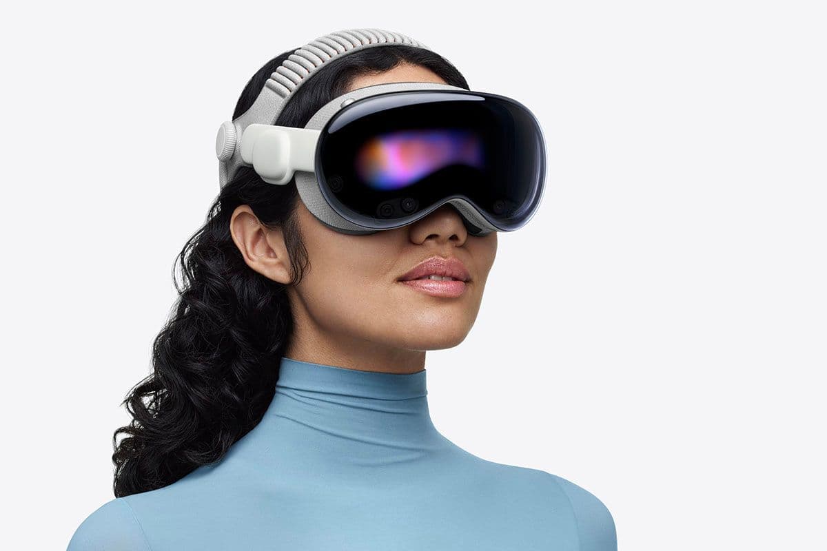 Enhanced Apple Vision Pro with M5 Chip: Advanced Features and Specifications