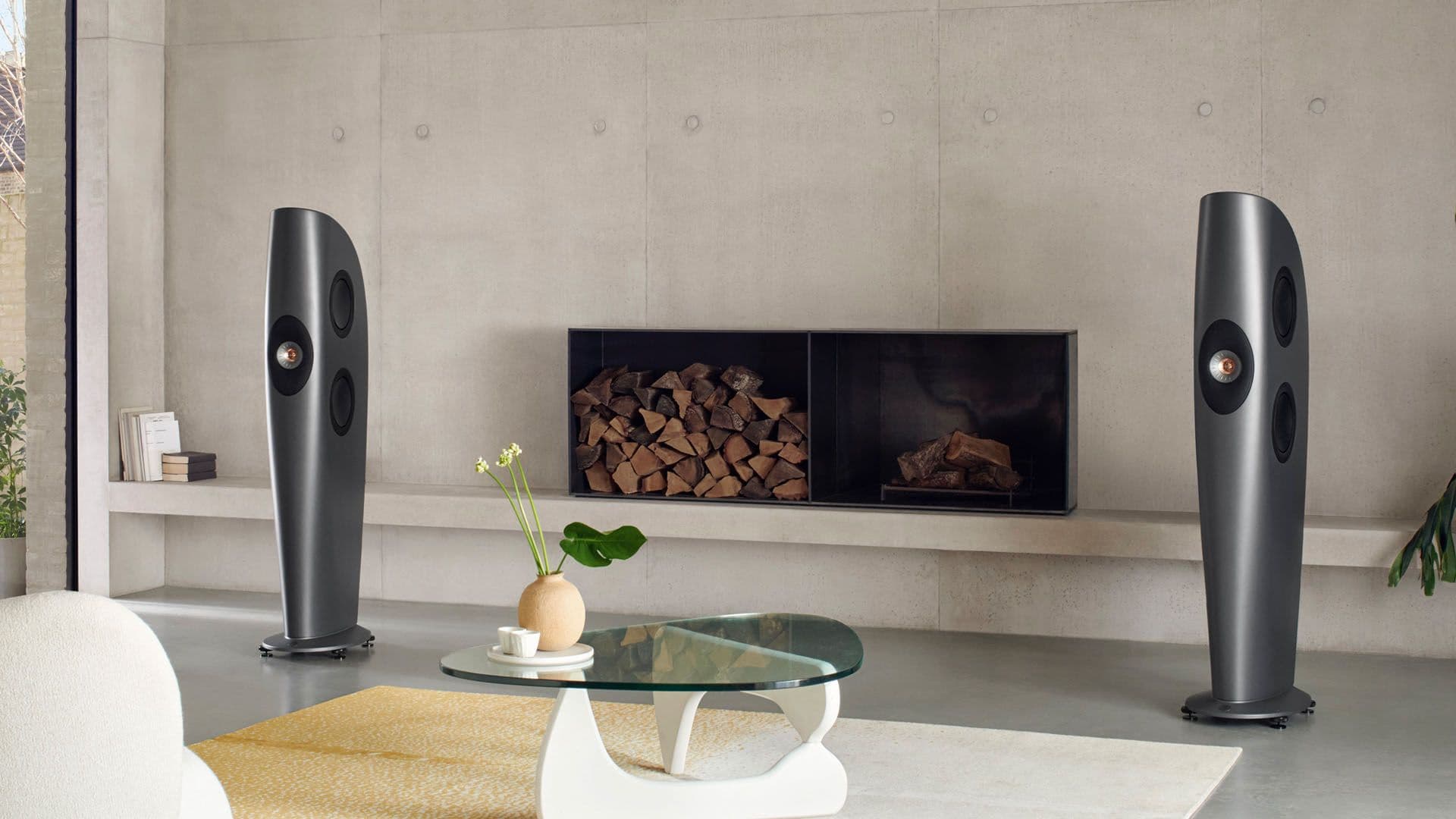 KEF Exhibit 'BLADE' and 'Coda W' at Osaka High-End Audio Show