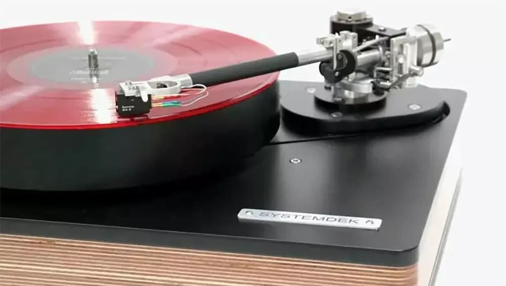 Systemdek Revolution: High-End Vinyl Turntable from Scotland