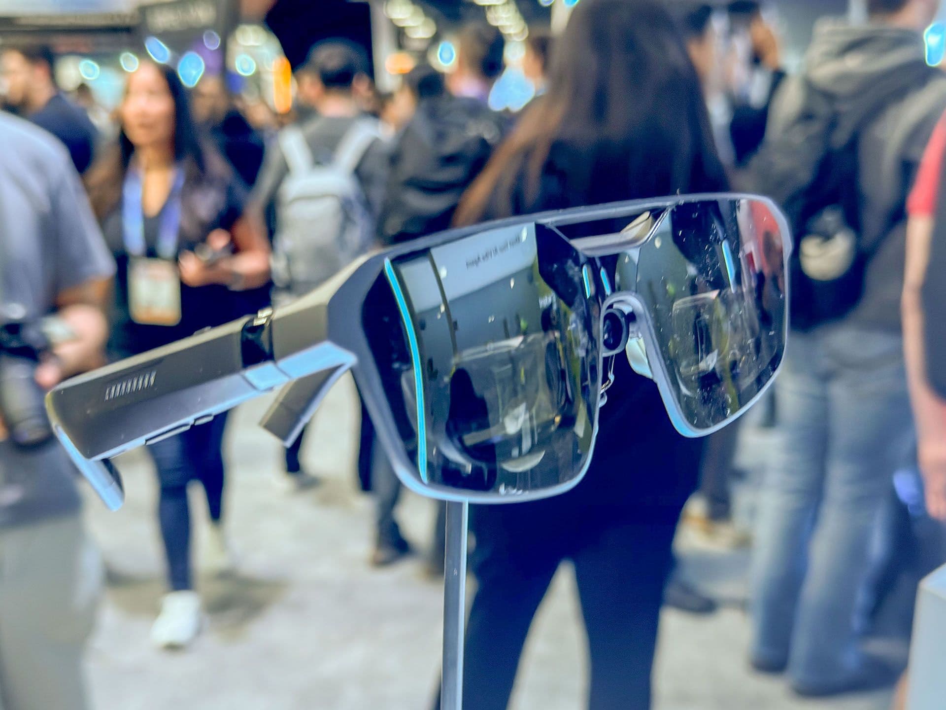 XREAL Reveals Collaborative Debut of ROG XREAL R1 Gaming Glasses with ASUS