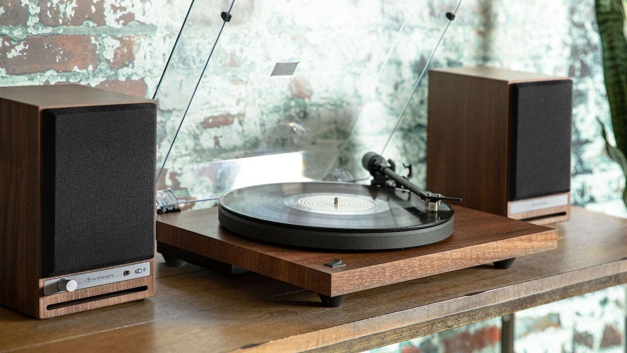 Audioengine and Crosley Collaboration: Simplifying Vinyl Listening with Integrated Solutions