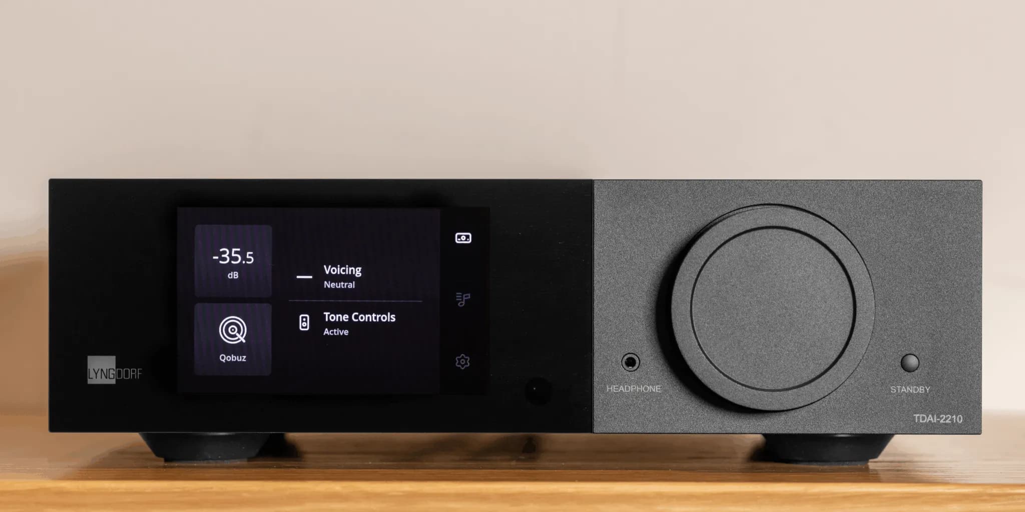 Lyngdorf présente l'amplificateur de streaming TDAI-2210 avec écran tactile
