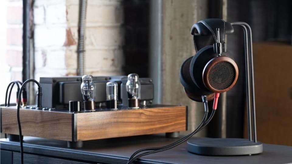 Grado Unveils Signature 950 Headphones with Brazilian Walnut Design for March Release