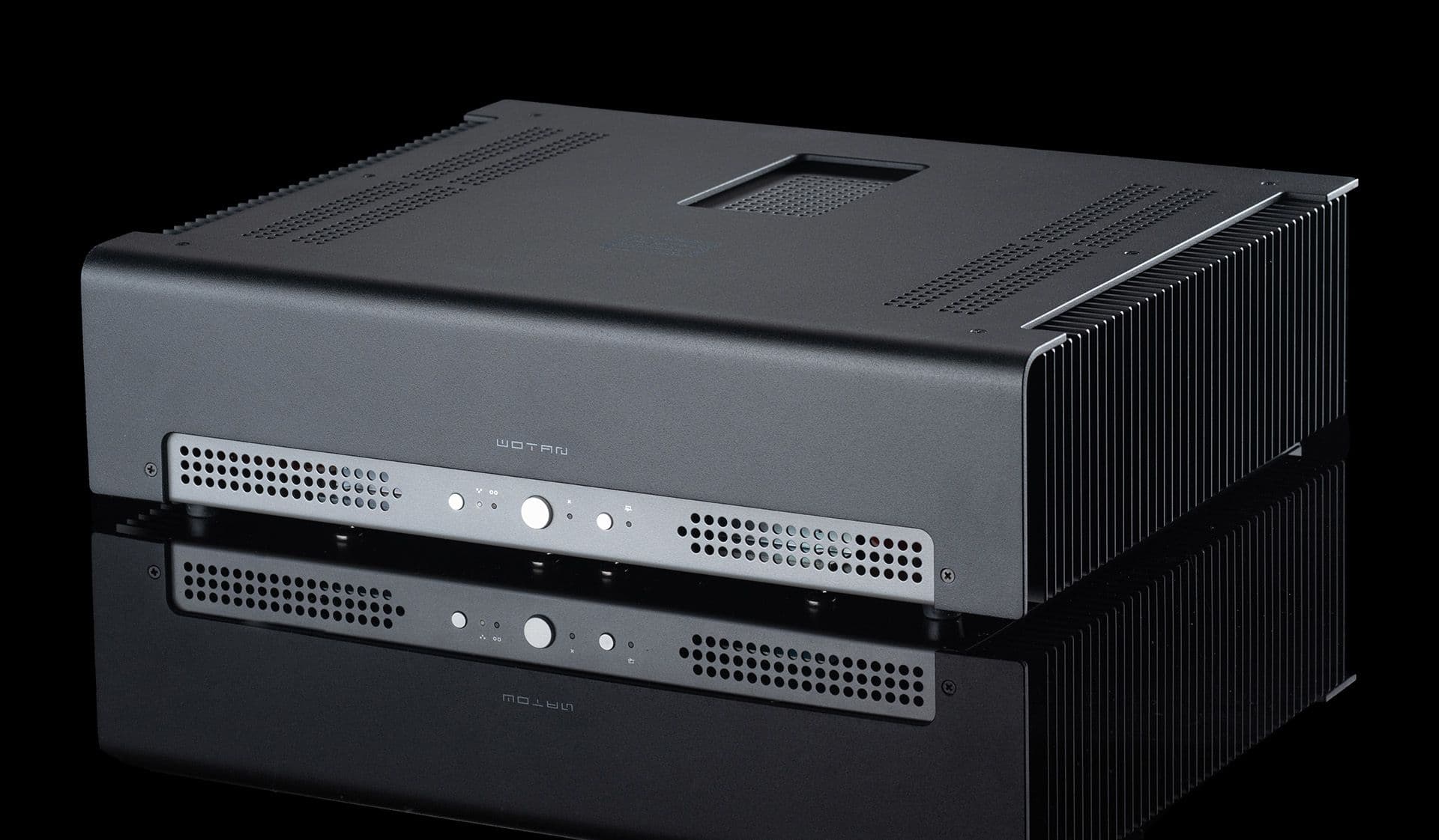 Schiit's 200W Dual-Mono Amplifier with Nexus Differential Topology